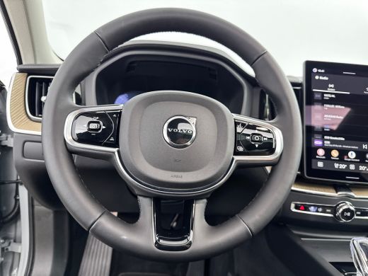 Volvo  XC60 T6 Recharge Ultra Dark | 20" | Luchtvering | Trekhaak | Head-Up | Panoramadak | Elektr. verst. st... ActivLease financial lease
