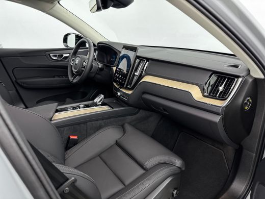 Volvo  XC60 T6 Recharge Ultra Dark | 20" | Luchtvering | Trekhaak | Head-Up | Panoramadak | Elektr. verst. st... ActivLease financial lease