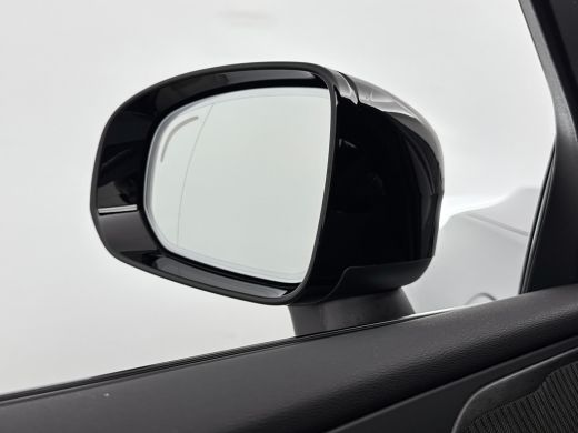 Volvo  XC60 T6 Recharge Ultra Dark | 20" | Luchtvering | Trekhaak | Head-Up | Panoramadak | Elektr. verst. st... ActivLease financial lease