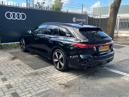 Audi A5 Avant S edition | Trekhaak | Side assist | Remzadels rood | Optiek zwart | Privacy glas | ActivLease financial lease