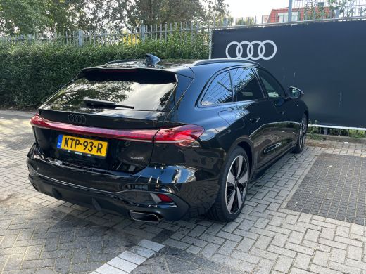 Audi A5 Avant S edition | Trekhaak | Side assist | Remzadels rood | Optiek zwart | Privacy glas | ActivLease financial lease