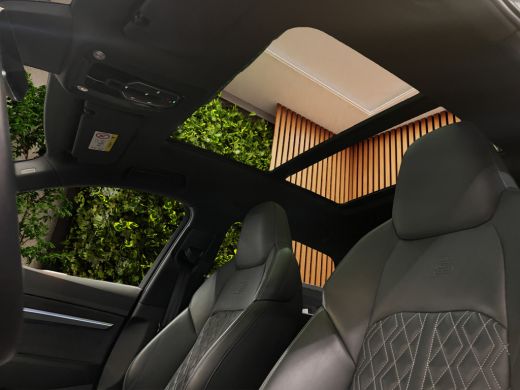 Audi e-tron 50 quattro S edition 71 kWh B&O | Adaptieve cruise | Stoel- stuurverw. | Memory | Leder | 21" | P... ActivLease financial lease