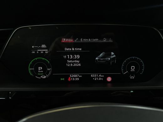 Audi e-tron 50 quattro S edition 71 kWh B&O | Adaptieve cruise | Stoel- stuurverw. | Memory | Leder | 21" | P... ActivLease financial lease