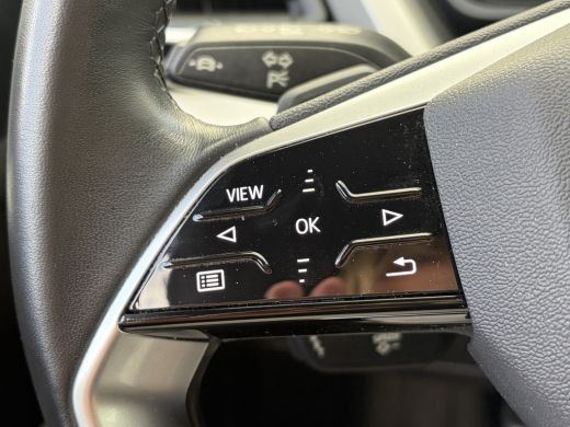 Audi Q4 e-tron 40 Edition 77 kWh Keyless Carplay Stoelverw. Hoge zit ActivLease financial lease