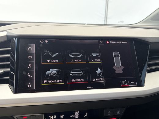 Audi Q4 e-tron 40 Edition 77 kWh Keyless Carplay Stoelverw. Hoge zit ActivLease financial lease