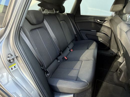 Audi Q4 e-tron 40 Edition 77 kWh Keyless Carplay Stoelverw. Hoge zit ActivLease financial lease