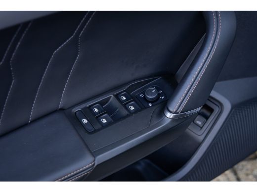 CUPRA Formentor 1.4 e-Hybrid Business | Achteruitrijcamera | Apple Carplay/Android Auto | Dodehoek detectie | Ful... ActivLease financial lease