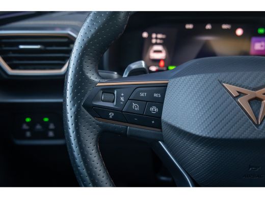 CUPRA Formentor 1.4 e-Hybrid Business | Achteruitrijcamera | Apple Carplay/Android Auto | Dodehoek detectie | Ful... ActivLease financial lease