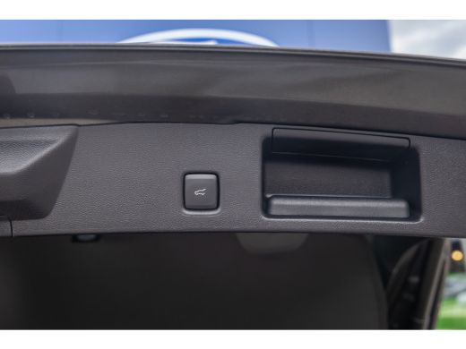 Ford Kuga 2.5 PHEV ST-Line X | Elek. Panoramadak | Adaptive Cruise Control | Elek. Trekhaak | Elek. Verstel... ActivLease financial lease