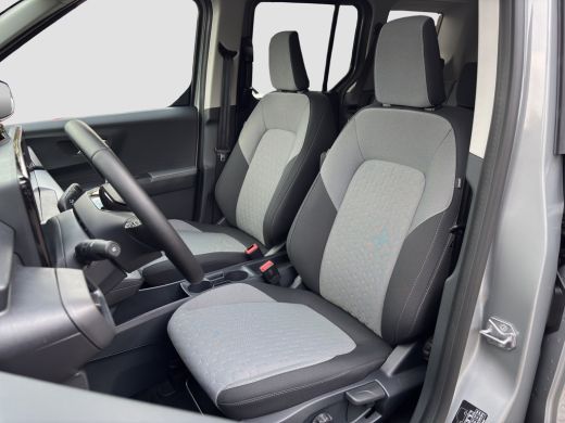 Ford Tourneo Courier Courier Titanium | Adap. Cruise Control | BLIS | Winterpack | Camera | Keyless | CarPlay | ActivLease financial lease