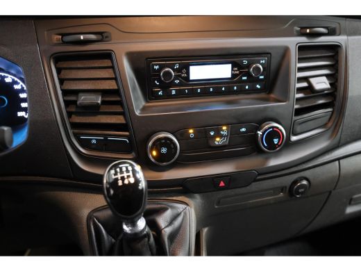 Ford Transit Custom 2.0 TDCI L1H1 IMPERIAAL EN TREKHAAK ActivLease financial lease