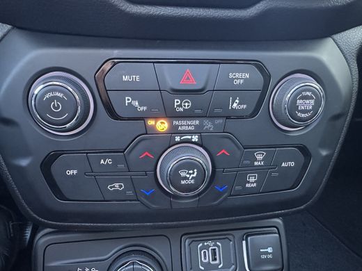 Jeep Renegade 4xe 240 Plug-in Hybrid The North Star (Elektrisch Schuifdak - Navigatie - Apple Carplay - Camera ... ActivLease financial lease