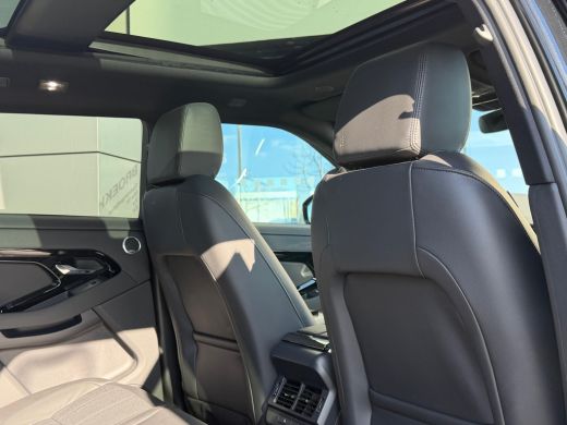 Land Rover Range Rover Evoque P270e AWD SE Dynamic | 20 Inch | 360gr Camera | Black Pack | Cold Climate | Pano | Meridian ActivLease financial lease