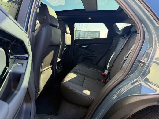Land Rover Range Rover Evoque P270e AWD SE Dynamic | 20 Inch | 360gr Camera | Black Pack | Cold Climate | Pano | Meridian ActivLease financial lease