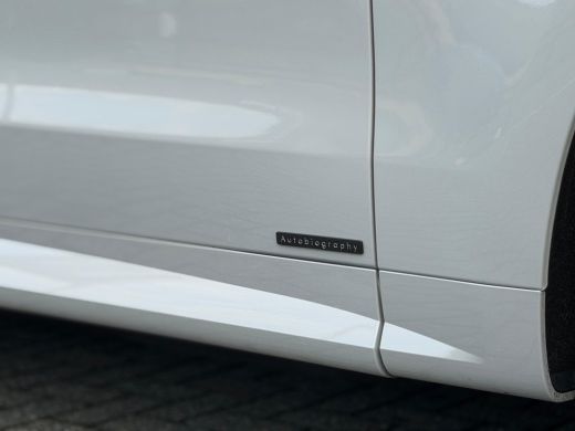 Land Rover Range Rover Sport P550e Autobiography | Vierwielsturing | Afn trekhaak | Massage | 23" Carbon | Softclose | Koelbox... ActivLease financial lease