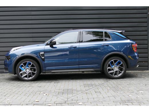 Lynk & Co 01 1.5 262PK PLUG-IN HYBRID AUTOMAAT / CAMERA V+A / PANO.DAK / KEYLESS / ELEKTR. ACHTERKLEP / 20" LM... ActivLease financial lease