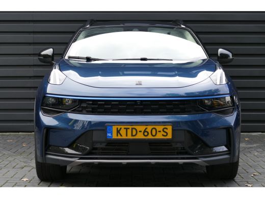 Lynk & Co 01 1.5 262PK PLUG-IN HYBRID AUTOMAAT / CAMERA V+A / PANO.DAK / KEYLESS / ELEKTR. ACHTERKLEP / 20" LM... ActivLease financial lease