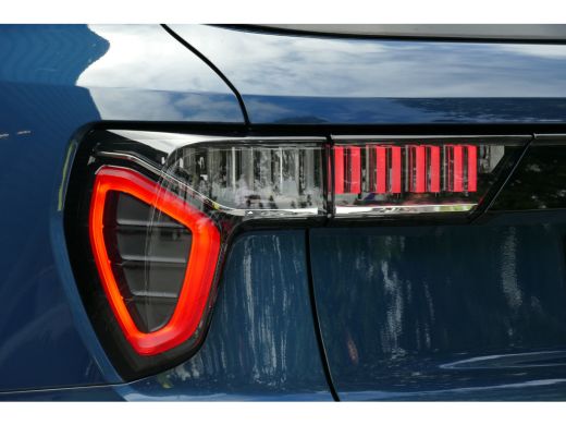 Lynk & Co 01 1.5 262PK PLUG-IN HYBRID AUTOMAAT / CAMERA V+A / PANO.DAK / KEYLESS / ELEKTR. ACHTERKLEP / 20" LM... ActivLease financial lease