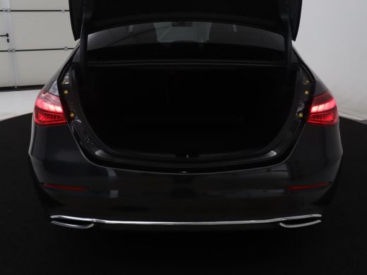 Mercedes-Benz C-Klasse 200 Luxury Line | Panoramadak | Leder | Memory | Adaptive cruise | Stoelverwarming | Burmester | ... ActivLease financial lease