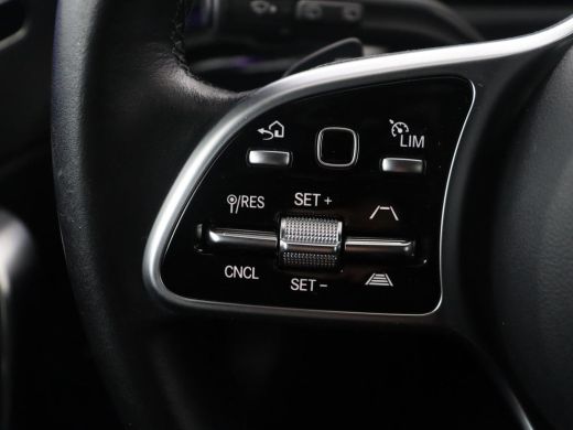 Mercedes-Benz CLA Shooting Brake 200 Business Solution Luxury | Panoramadak | Adaptive cruise | Memory | Trekhaak |... ActivLease financial lease