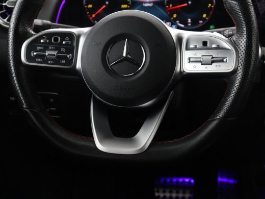 Mercedes-Benz GLB | Panoramadak | Memory | Leder/alcantara | Trekhaak | Cruise control | Stoelverwarming | Camera |... ActivLease financial lease