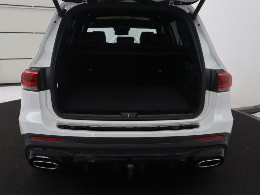 Mercedes-Benz GLB | Panoramadak | Memory | Leder/alcantara | Trekhaak | Cruise control | Stoelverwarming | Camera |... ActivLease financial lease