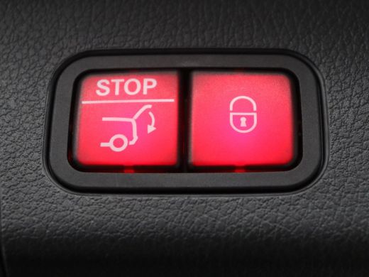 Mercedes-Benz GLB | Panoramadak | Memory | Leder/alcantara | Trekhaak | Cruise control | Stoelverwarming | Camera |... ActivLease financial lease