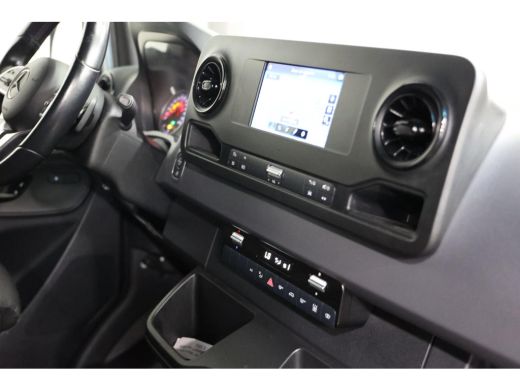 Mercedes-Benz Sprinter 317 L1H1 170PK 2000KG TREKVERMOGEN ActivLease financial lease