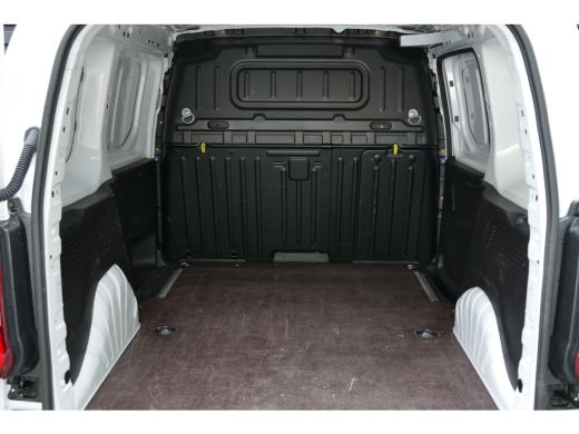 Opel Combo 1.5 DIESEL 100PK L1H1 / CARPLAY / BETIMMERING / KEYLESS / 3-ZITS / NAVI / AIRCO / LED / PDC / BLU... ActivLease financial lease