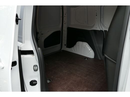 Opel Combo 1.5 DIESEL 100PK L1H1 / CARPLAY / BETIMMERING / KEYLESS / 3-ZITS / NAVI / AIRCO / LED / PDC / BLU... ActivLease financial lease