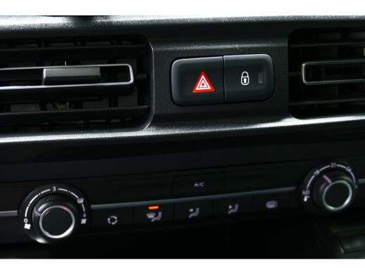 Opel Combo 1.5 DIESEL 100PK L1H1 / CARPLAY / BETIMMERING / KEYLESS / 3-ZITS / NAVI / AIRCO / LED / PDC / BLU... ActivLease financial lease