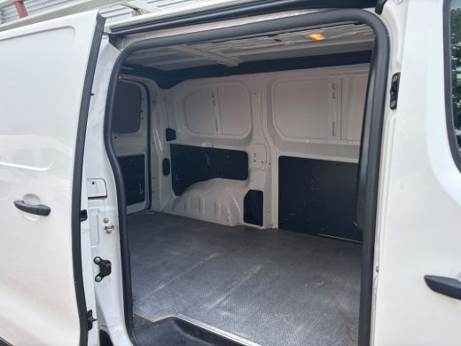 Opel Vivaro 1.5 CDTI L2H1 Edition | 3 Zitplaatsen | Imperiaal | Apple Carplay | Dodehoek Detectie | 360 Camera ActivLease financial lease
