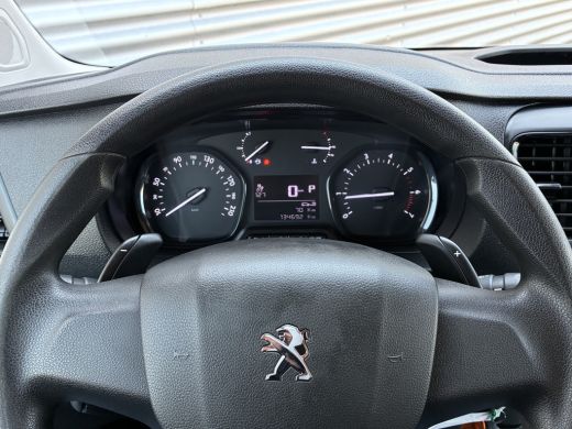 Peugeot Expert 2.0 BlueHDI 145 DC LM velgen Automaat Sensoren ActivLease financial lease