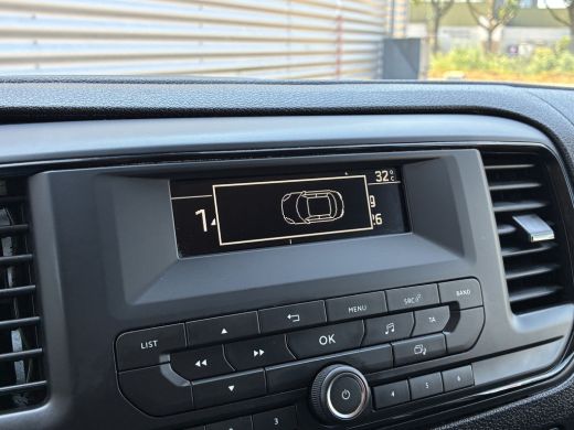 Peugeot Expert 2.0 BlueHDI 145 DC LM velgen Automaat Sensoren ActivLease financial lease