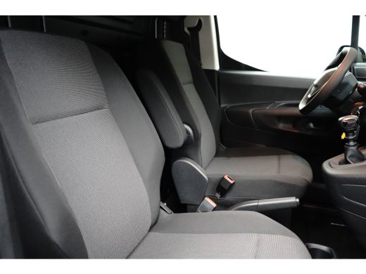 Peugeot Partner Premium L1 Camera | Cruise | Trekhaak | 5434 KM! | | Achteruitrijcamera | Cruise control | Trekhaak ActivLease financial lease