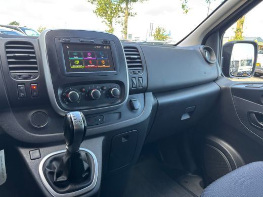 Renault Trafic 2.0 dCi 145 T29 L2H1 DC Comfort | Dubbel Cabine | Automaat | Trekhaak | Achteruitrij Camera | Led ActivLease financial lease
