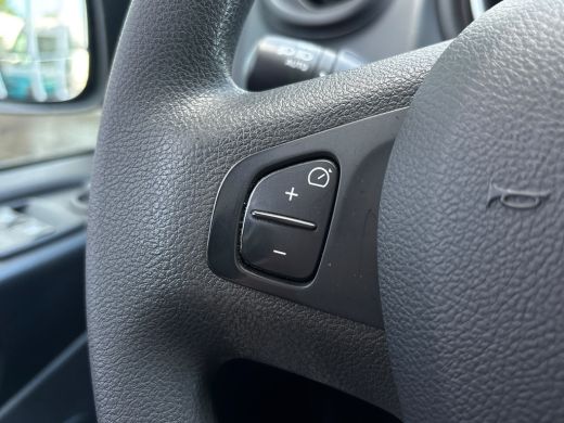 Renault Trafic 2.0 dCi 145 T29 L2H1 DC Comfort | Dubbel Cabine | Automaat | Trekhaak | Achteruitrij Camera | Led ActivLease financial lease