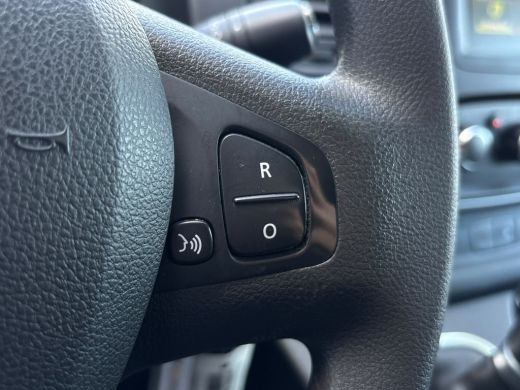 Renault Trafic 2.0 dCi 145 T29 L2H1 DC Comfort | Dubbel Cabine | Automaat | Trekhaak | Achteruitrij Camera | Led ActivLease financial lease