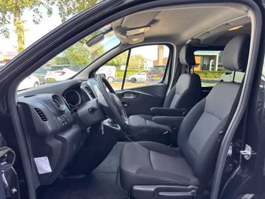 Renault Trafic 2.0 dCi 145 T29 L2H1 DC Comfort | Dubbel Cabine | Automaat | Trekhaak | Achteruitrij Camera | Led ActivLease financial lease