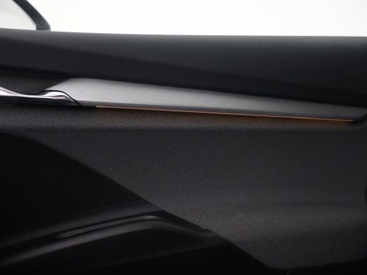 Skoda Enyaq iV 60 + SFEERVERLICHTING | APPLE CARPLAY | ANDROID AUTO | DAB ActivLease financial lease