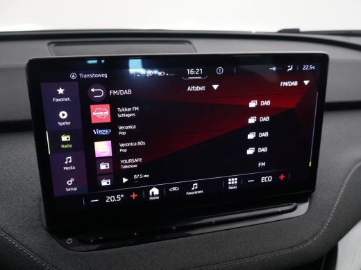 Skoda Enyaq iV 60 + SFEERVERLICHTING | APPLE CARPLAY | ANDROID AUTO | DAB ActivLease financial lease