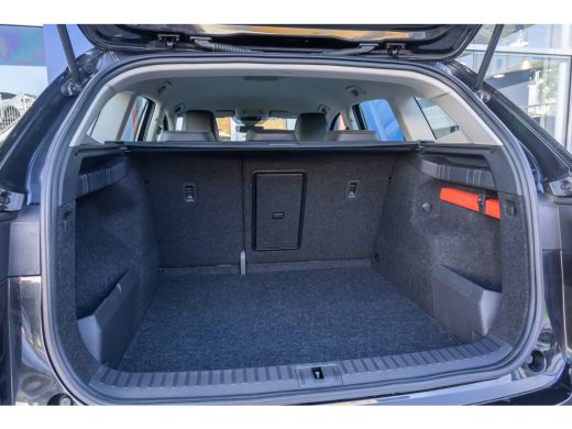Skoda Enyaq iV 80 | SOH 93% | Apple Carplay/Android Auto | Achteruitrijcamera | Keyless | Stof/lederen bekleding... ActivLease financial lease