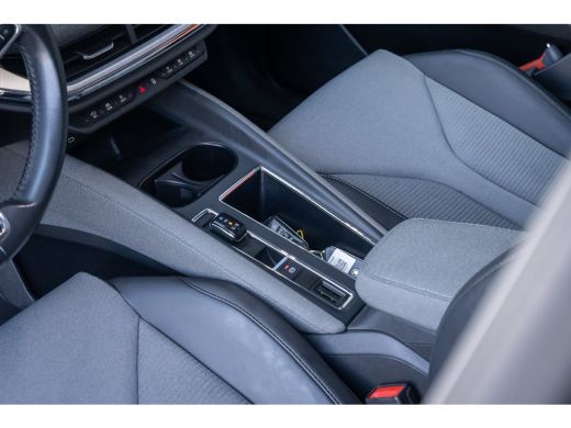Skoda Enyaq iV 80 | SOH 93% | Apple Carplay/Android Auto | Achteruitrijcamera | Keyless | Stof/lederen bekleding... ActivLease financial lease