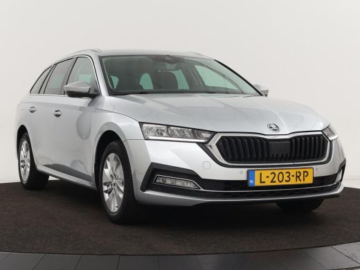 Skoda Octavia 1.0 TSI Business Edition | Carplay | Sfeerverlichting | Full LED | Navigatie | Parkeerhulp | Clim... ActivLease financial lease