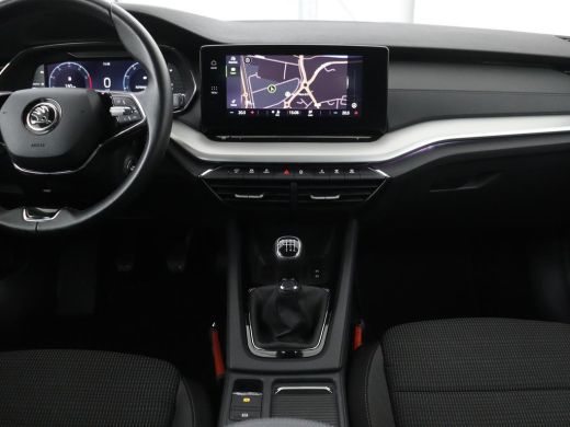 Skoda Octavia 1.0 TSI Business Edition | Carplay | Sfeerverlichting | Full LED | Navigatie | Parkeerhulp | Clim... ActivLease financial lease