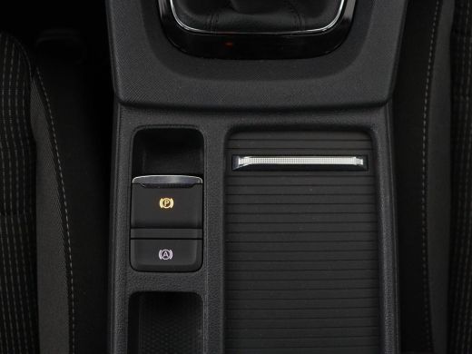 Skoda Octavia 1.0 TSI Business Edition | Carplay | Sfeerverlichting | Full LED | Navigatie | Parkeerhulp | Clim... ActivLease financial lease
