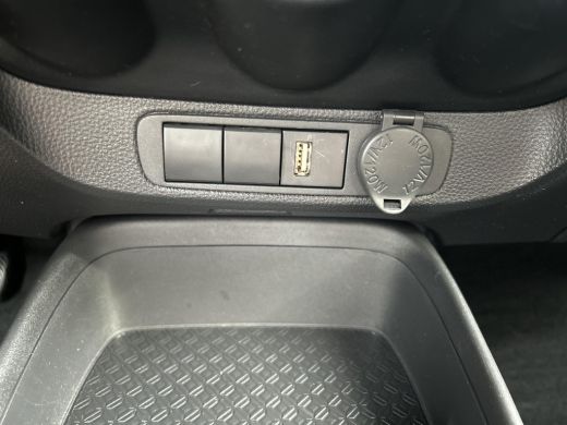 Toyota Aygo 1.0 VVT-i MT Play Toyota Aygo X 1.0 VVT-i MT play ActivLease financial lease