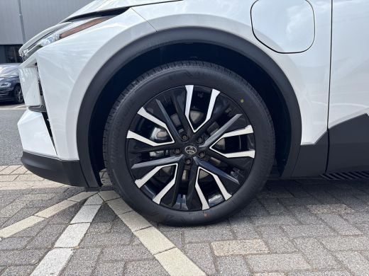 Toyota C-HR+ First Edition 77 kWh ActivLease financial lease