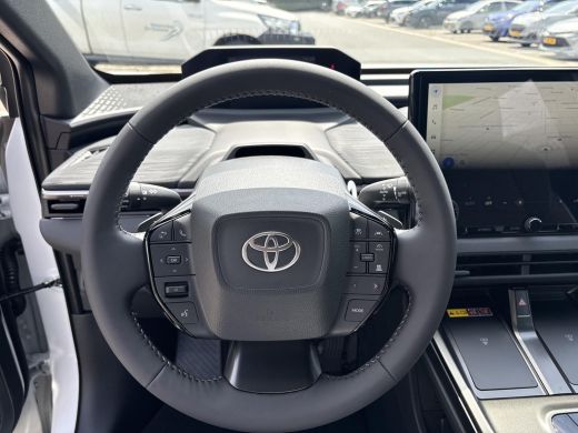 Toyota C-HR+ First Edition 77 kWh ActivLease financial lease