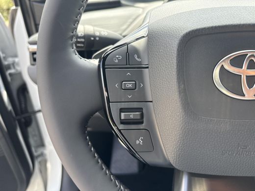 Toyota C-HR+ First Edition 77 kWh ActivLease financial lease